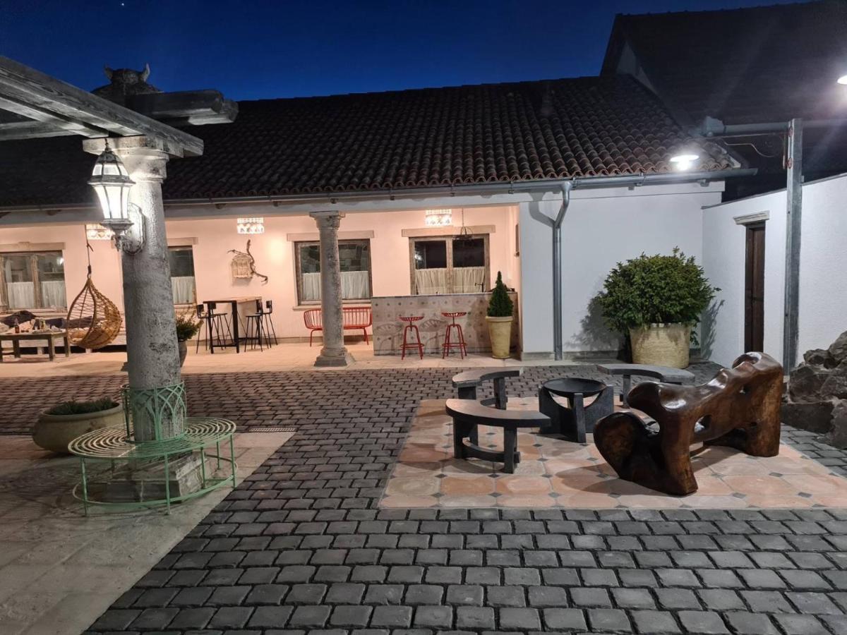 Resident Wellness Vendégház Békéscsaba Exterior foto